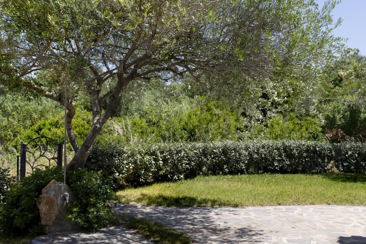 Residence Capraggia Cannigione Exterior photo